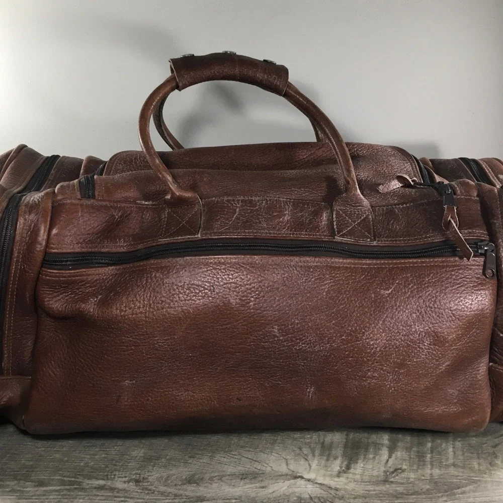 Vintage Brown Bullhide Leather Duffel Duffle Gym Travel Weekender Bag Pack